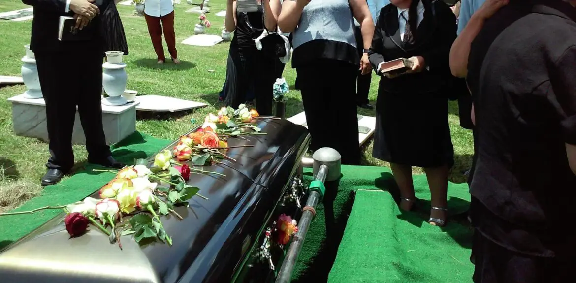 Arranging a Funeral Critical Tips You Need to Follow Arranging a Funeral Critical Tips You Need to Follow