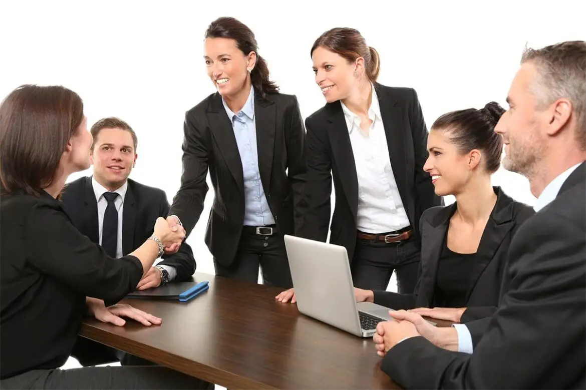 Why Business Brokers Are Essential for a Smooth Sale Why Business Brokers Are Essential for a Smooth Sale